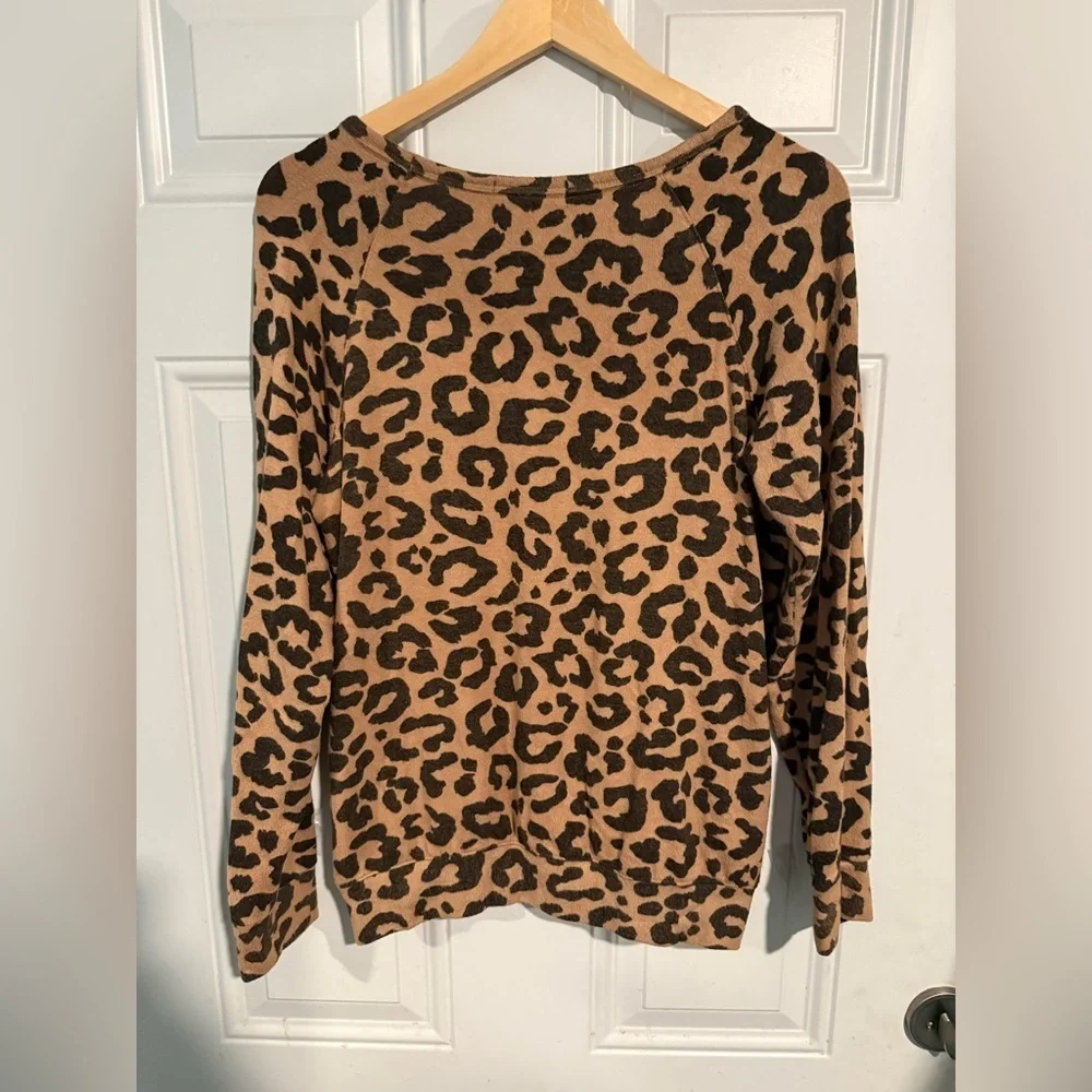 Buffalo David Bitton Animal Print Top - Tan and Black - Picture 2 of 3